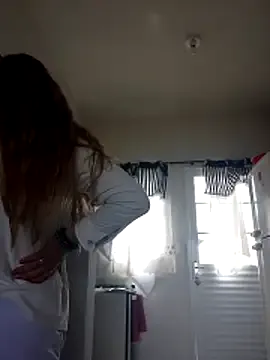 Freechat MILEIDE980 on StripChat