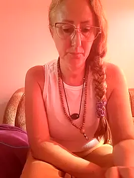 Freechat MILEIDE980 on StripChat