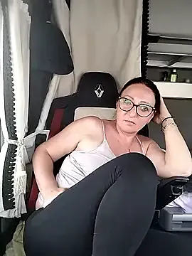 Milfa_nimfomana — Dildo in pussy