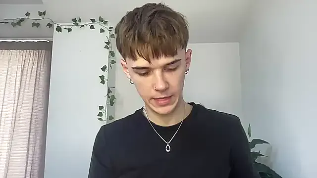 Freechat Milk_Guy on StripChat