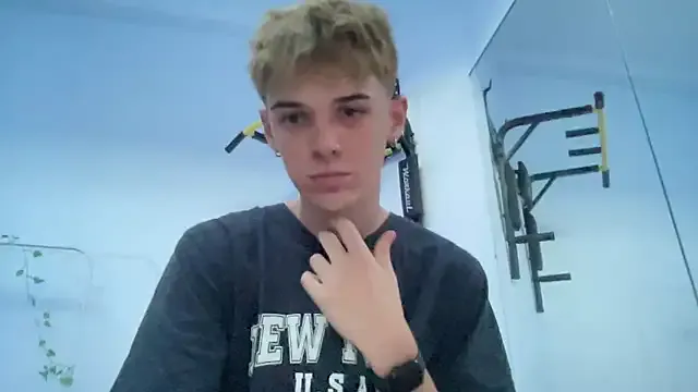 Freechat Milk_Guy on StripChat