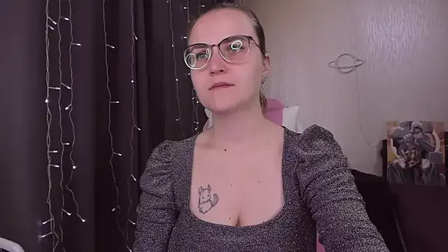 MissBrightShine on StripChat 