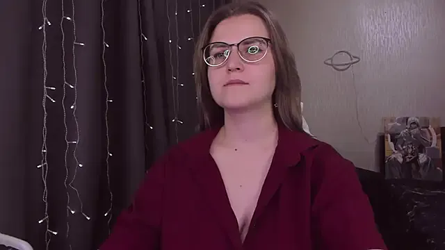 MissBrightShine on StripChat 