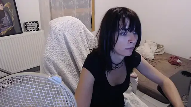 missthon0 on StripChat 