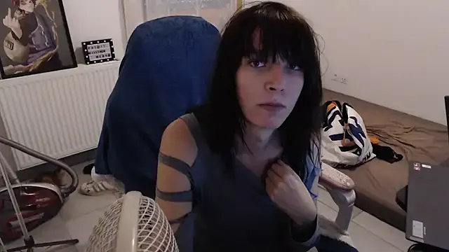 missthon0 on StripChat 