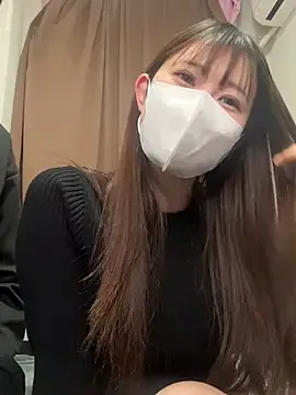 MOEMOE-Q on StripChat