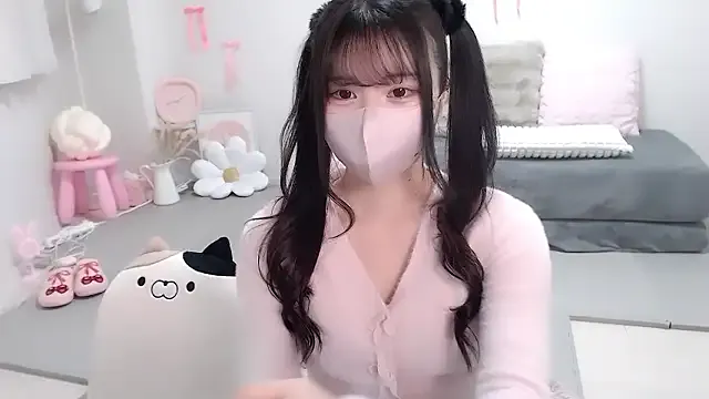 Offline moka-neko on StripChat