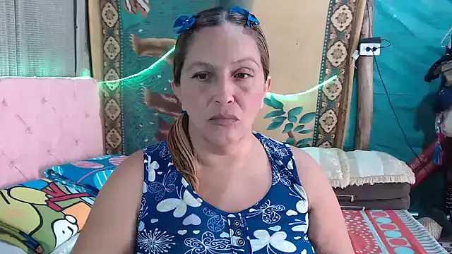 StripChat mom_son_dirty is Freechat mom_son_dirty — chorro en boca de mama y 10 azotes