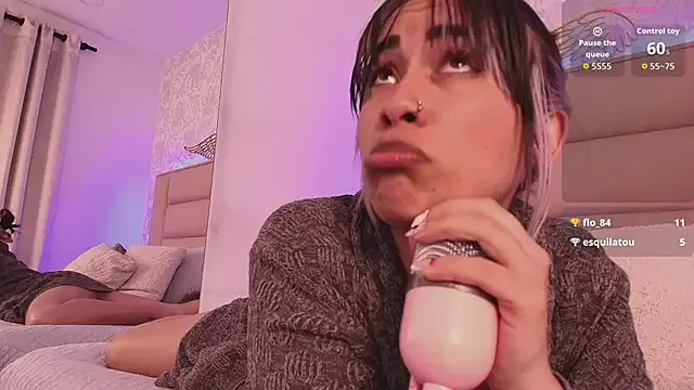 Freechat monserrat_towers on StripChat