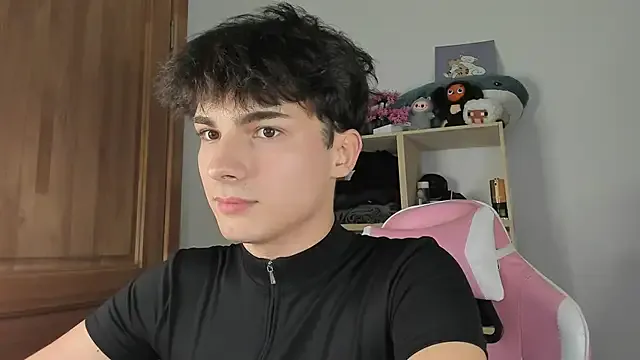 Freechat mystic_evan on StripChat