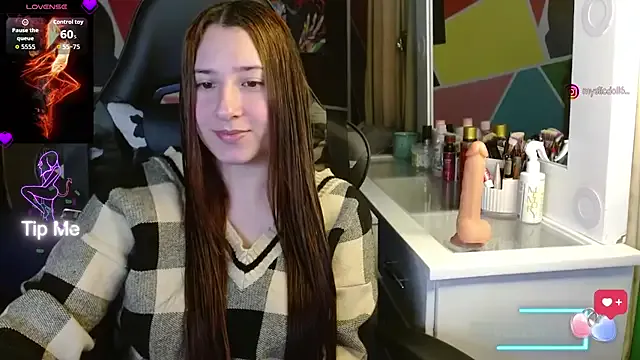 Mysticdoll69_ — dildo in the naked pussy