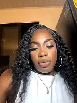 NaiaGils on StripChat 