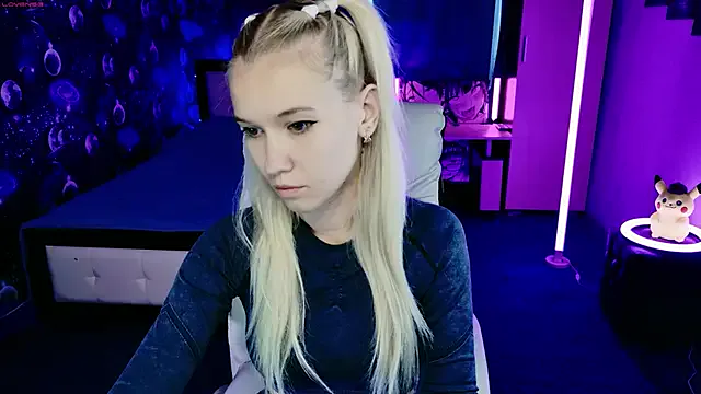 Freechat NaomiHita on StripChat