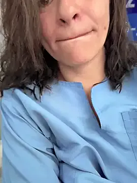 Offline NATHALIA-28_ on StripChat