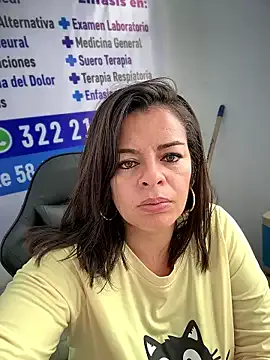 Offline NATHALIA-28_ on StripChat