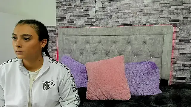 nicolexxaleja — lick titts