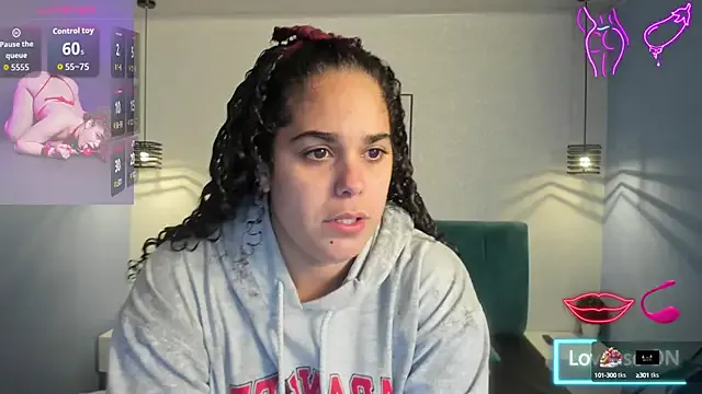 Freechat ninna_curly on StripChat