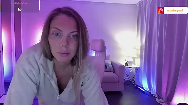 Group Nova-Lee on StripChat