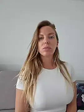 Group Nova-Lee on StripChat