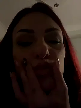 Freechat OliviaaFischer on StripChat