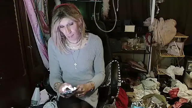 Freechat Ombeline1 on StripChat