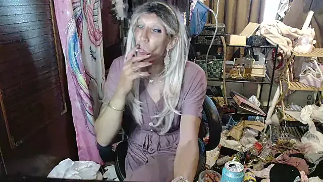 Freechat Ombeline1 on StripChat