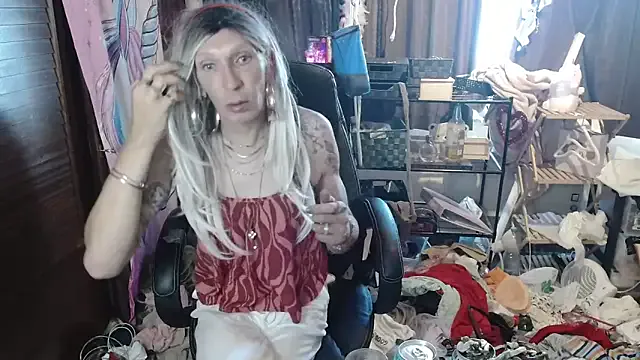 Freechat Ombeline1 on StripChat