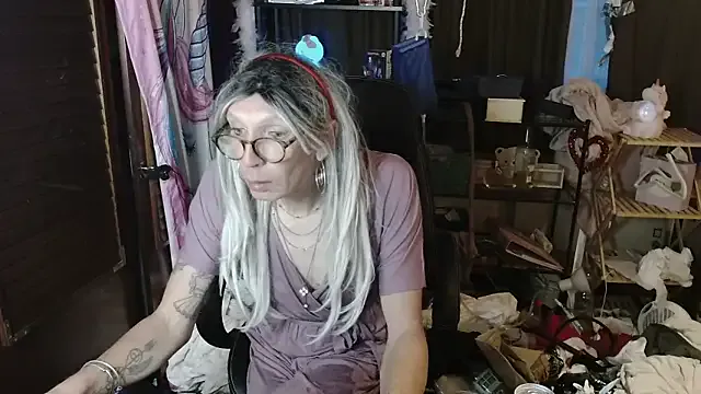 Freechat Ombeline1 on StripChat