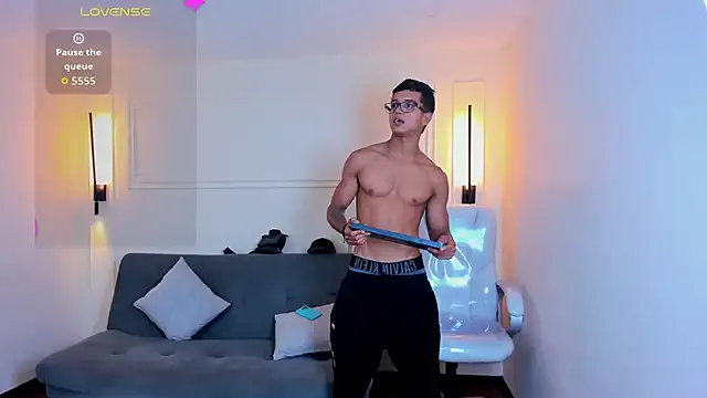 Freechat Paradise_boy_s on StripChat