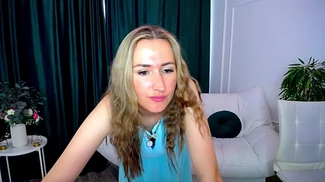 Freechat PassionGlow on StripChat