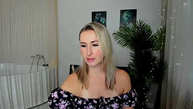 Freechat PassionGlow on StripChat