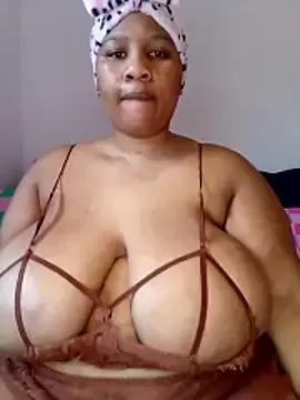 PIXIEBITCHXXX26 on StripChat 