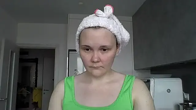 Qaynii — for a beautiful set of underwear