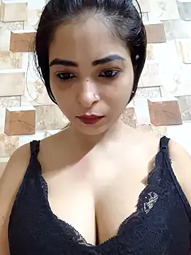 QUEEN-ADITI on StripChat 