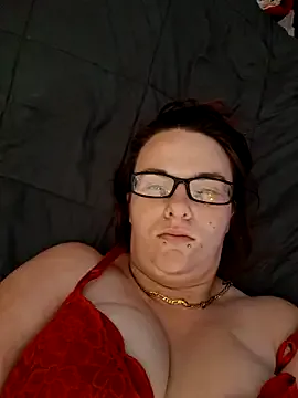 queenpeaches121 on StripChat