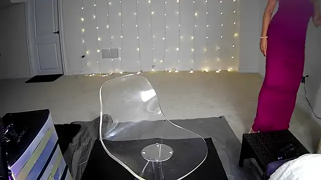 Offline Ravishing_Roma on StripChat