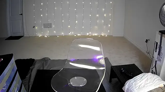 Offline Ravishing_Roma on StripChat