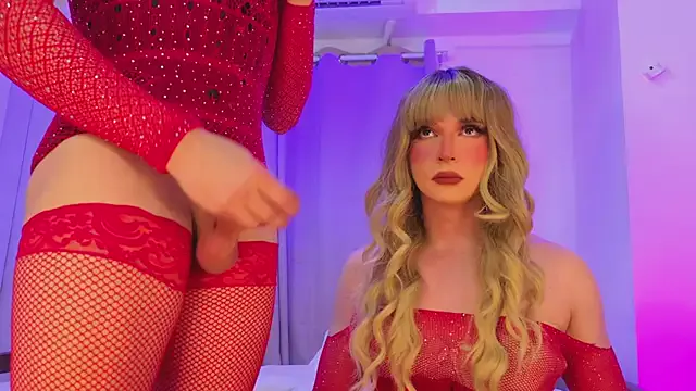 StripChat reginarose69 is Freechat reginarose69 — We rub our cocks together