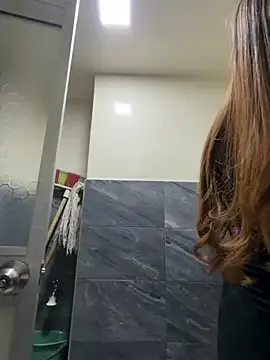 roouse — WE SHOWED OUR BOOBS TO A CUSTOMER Shh!!