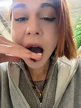 StripChat RosieSecret is Freechat RosieSecret — massage pretty tits under top