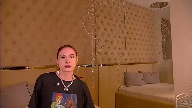 Freechat RoxyDoll_ on StripChat