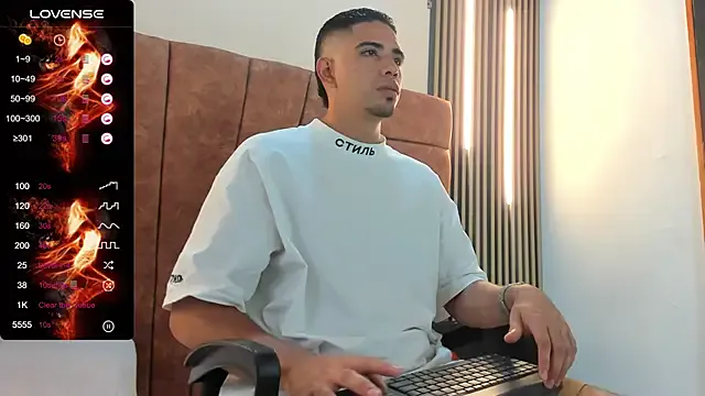 Freechat RYAN_PATERSON on StripChat