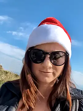 Offline Samira-Summer on StripChat