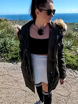 Offline Samira-Summer on StripChat