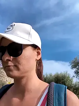 Offline Samira-Summer on StripChat