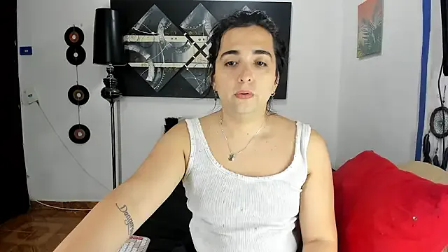 SARAMISHA on StripChat 