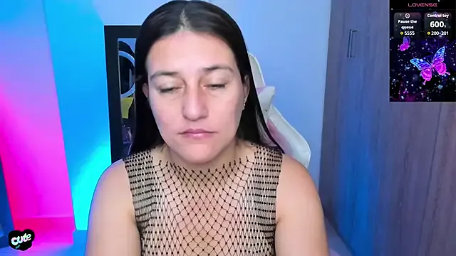 Saskyaa — JOI with Strapon+Rate+Allow you Cum