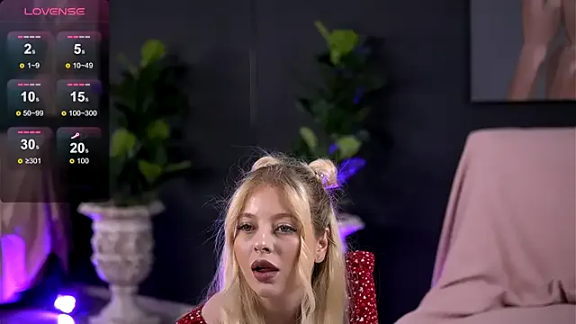 Freechat SerenaNoir on StripChat