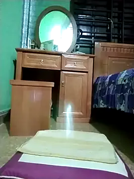 Freechat SexyQueen99 on StripChat