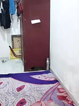 Sexyy_hott_couple — Ice cube  in pussy